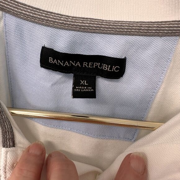 Banana Republic Men Polo Grey Elephant Collar Shirt Size XL small stain on front - Picture 7 of 7